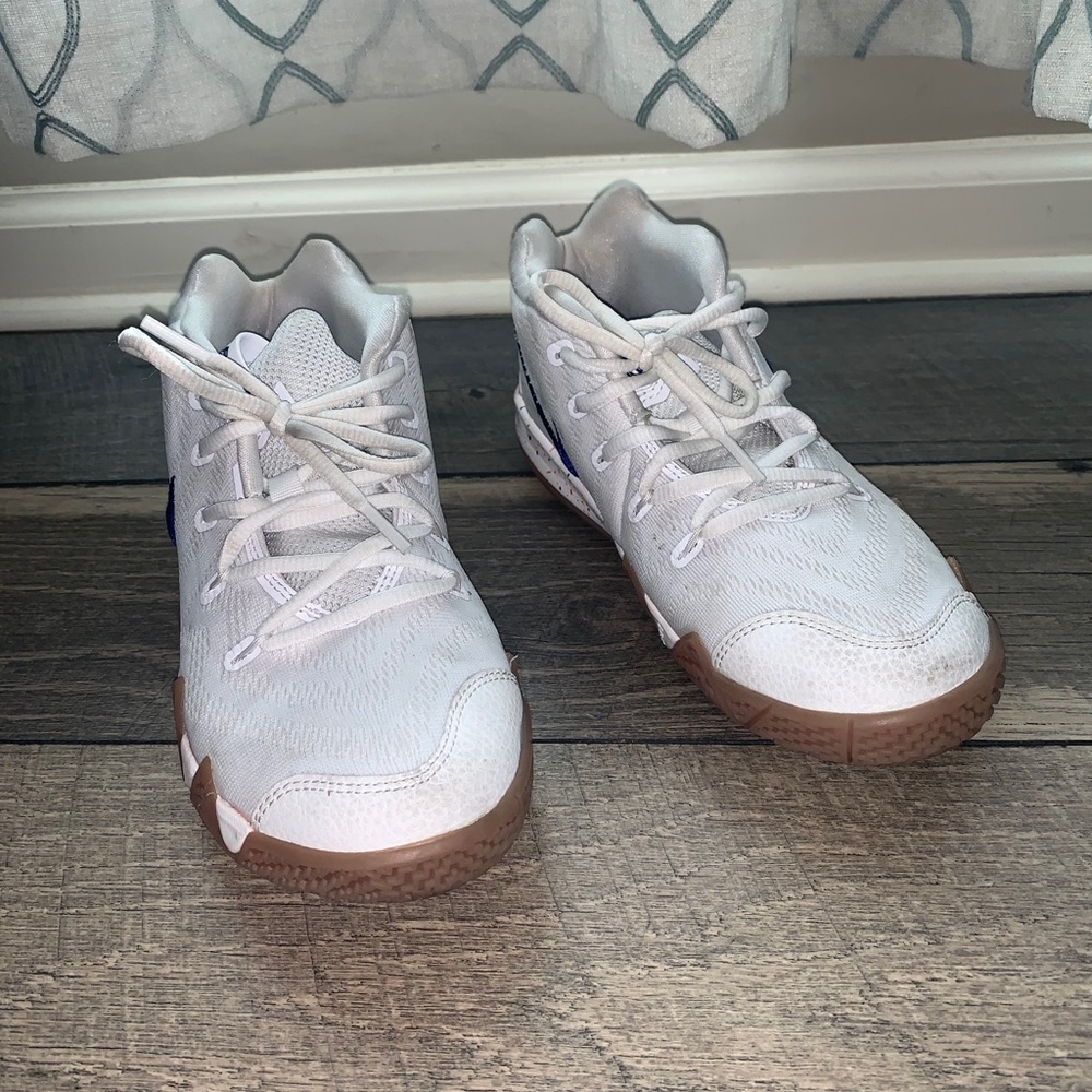 Nike - Picture 2 of 7